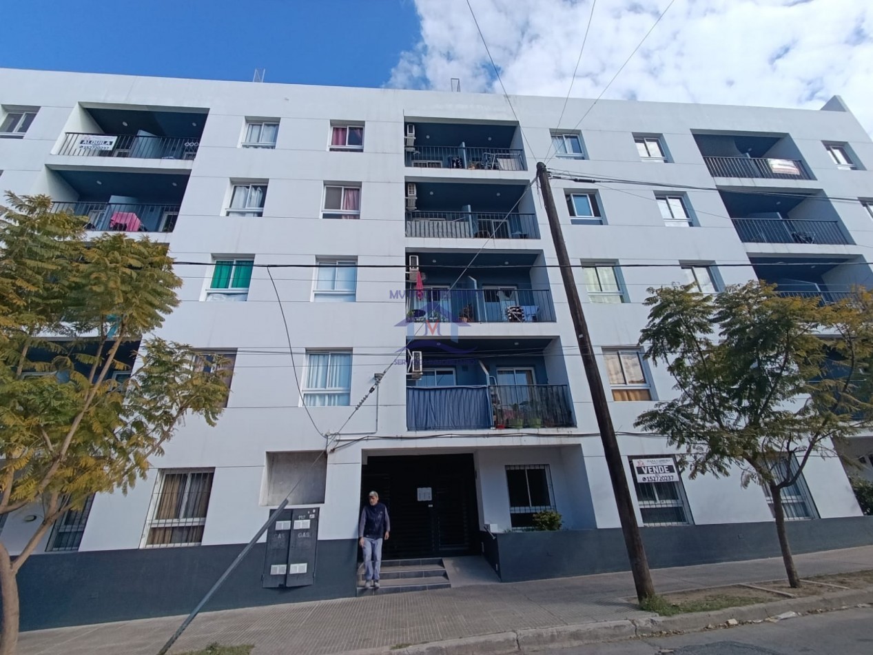 Departamento en venta de 1 dormitorio  y balconen barrio Alberdi 