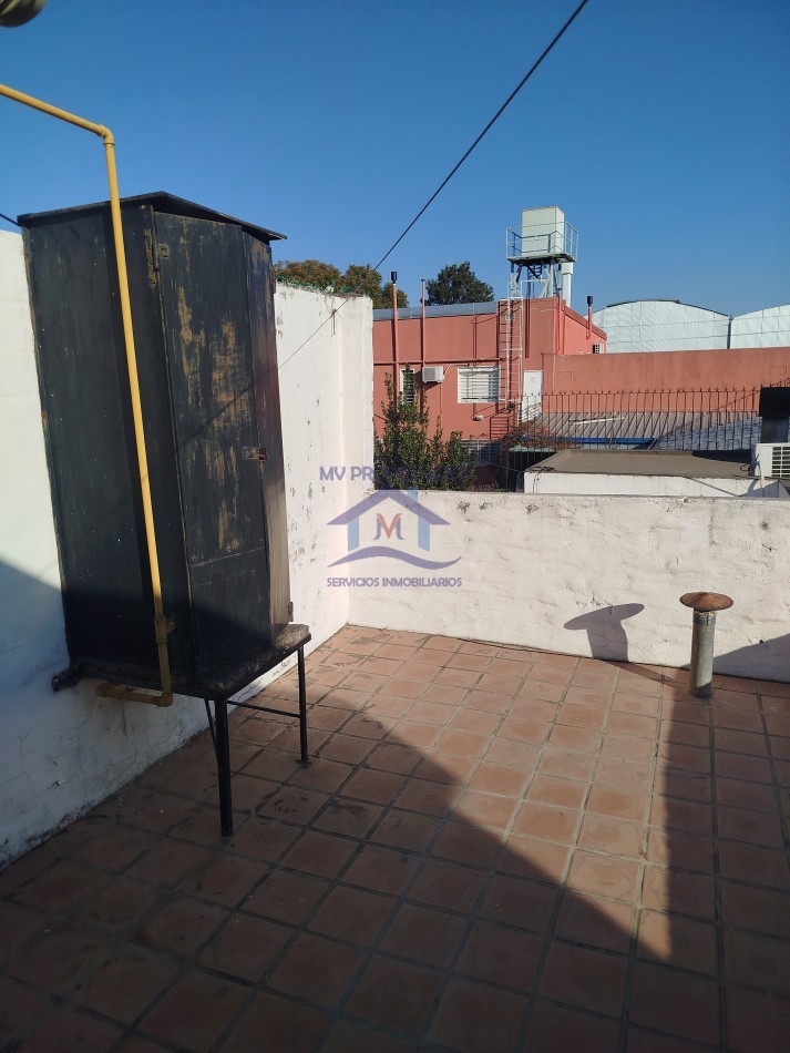 Casa en venta de 3 Dormitorios Barrio Los Naranjos 