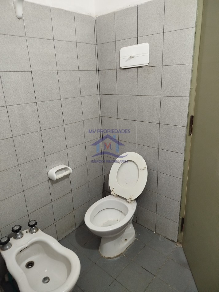 Casa en venta de 3 Dormitorios Barrio Los Naranjos 