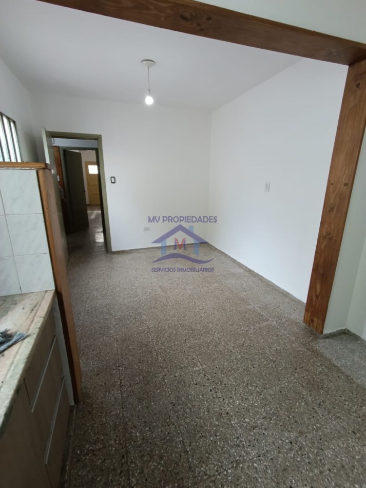 Casa en venta de 3 Dormitorios Barrio Los Naranjos 