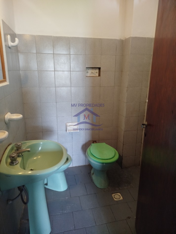 Casa en venta de 3 Dormitorios Barrio Los Naranjos 